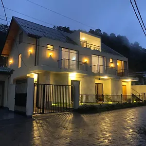 https://r21.kandyhotelsnow.com